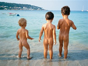 1184 BD Bare butts on beach